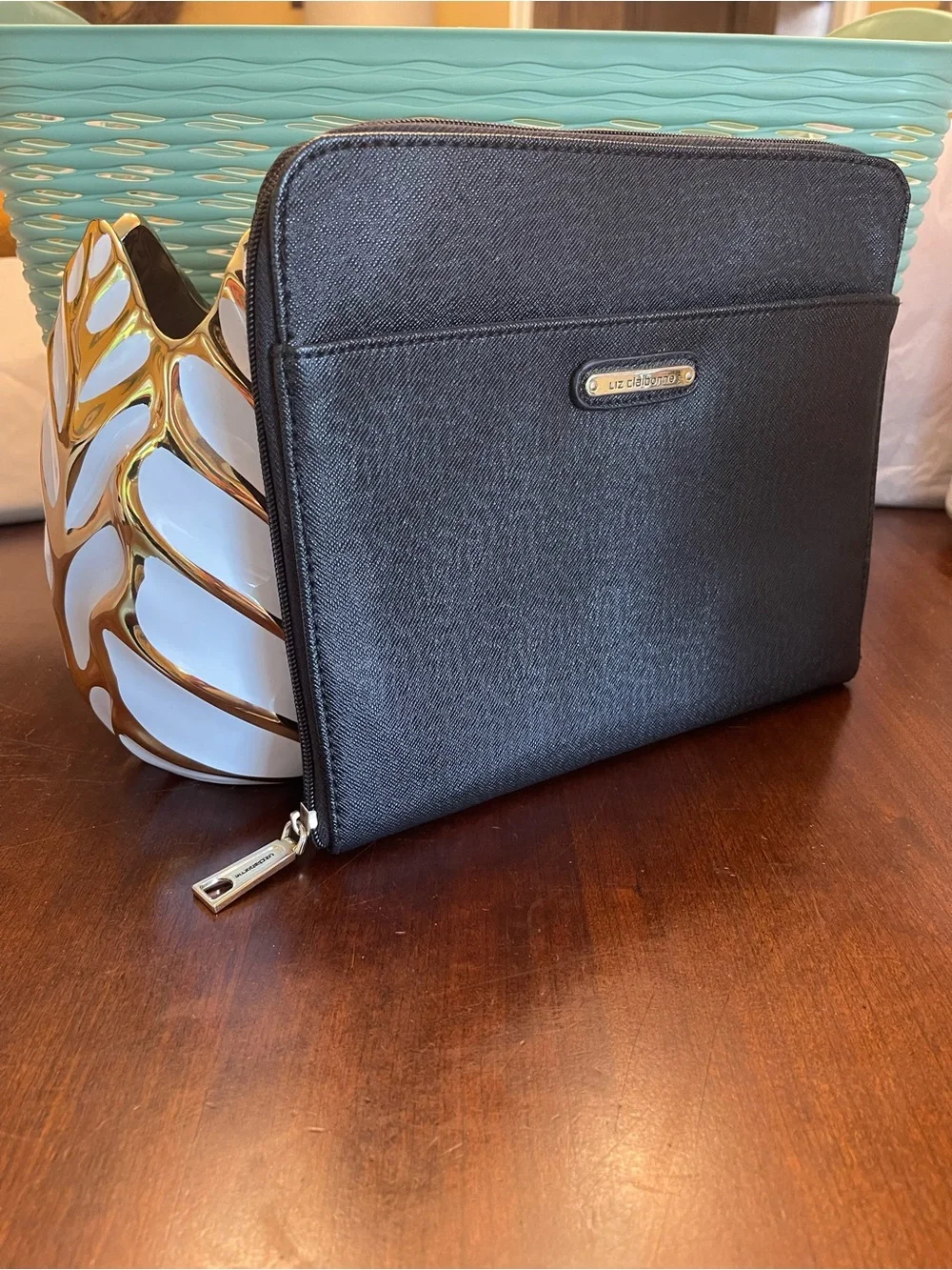 Liz Claiborne tablet carrying case, outside and inside pockets; size: 10" x 8.5" - Picture 3 of 8